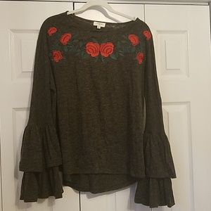 Umgee grey bell sleeve floral detail top